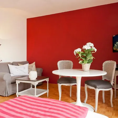 Michele - Utoring-5 By Interhome
